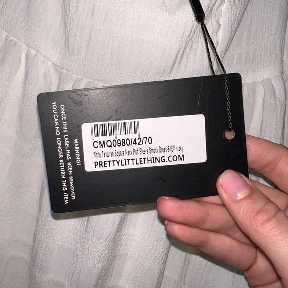 BRAND NEW PrettyLittle Thing white textured square neck puff sleeve smock dress - Picture 2 of 6